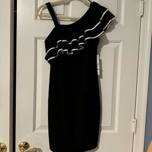 NWT Black Aqua (Bloomingdales) cocktail dress size M